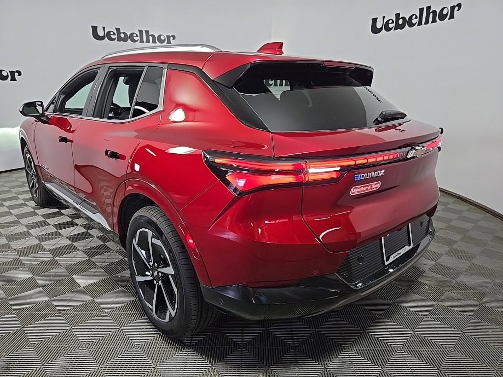 2024 Chevrolet Equinox EV 2LT photo 4