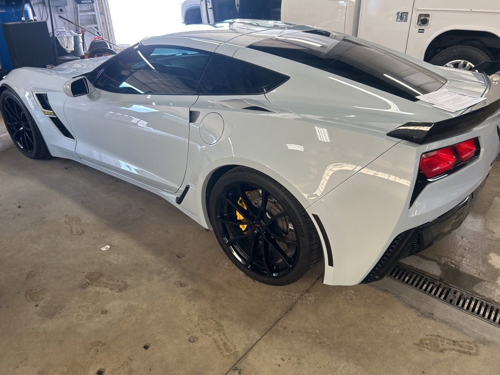 2019 Chevrolet Corvette Grand Sport 1LT photo 2