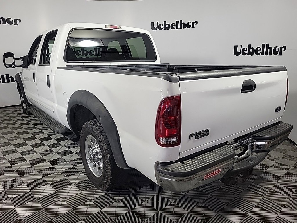 2001 Ford F-350 XL photo 4