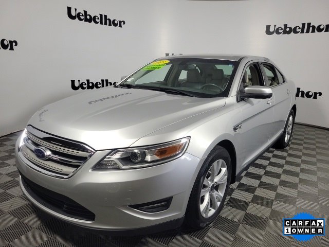 2011 Ford Taurus SEL photo 3