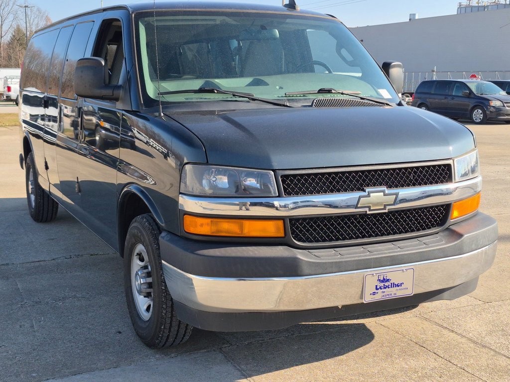 2017 Chevrolet Express Passenger LS's photo