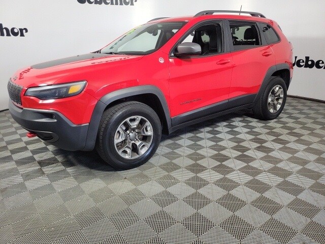 2019 Jeep Cherokee Trailhawk photo 3