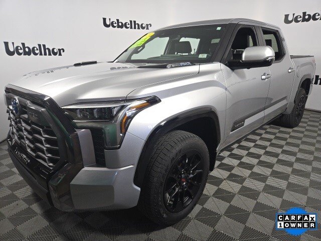 2024 Toyota Tundra Platinum CrewMax photo 3