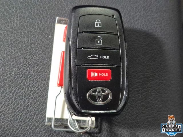 2025 Toyota Camry LE - Photo 27