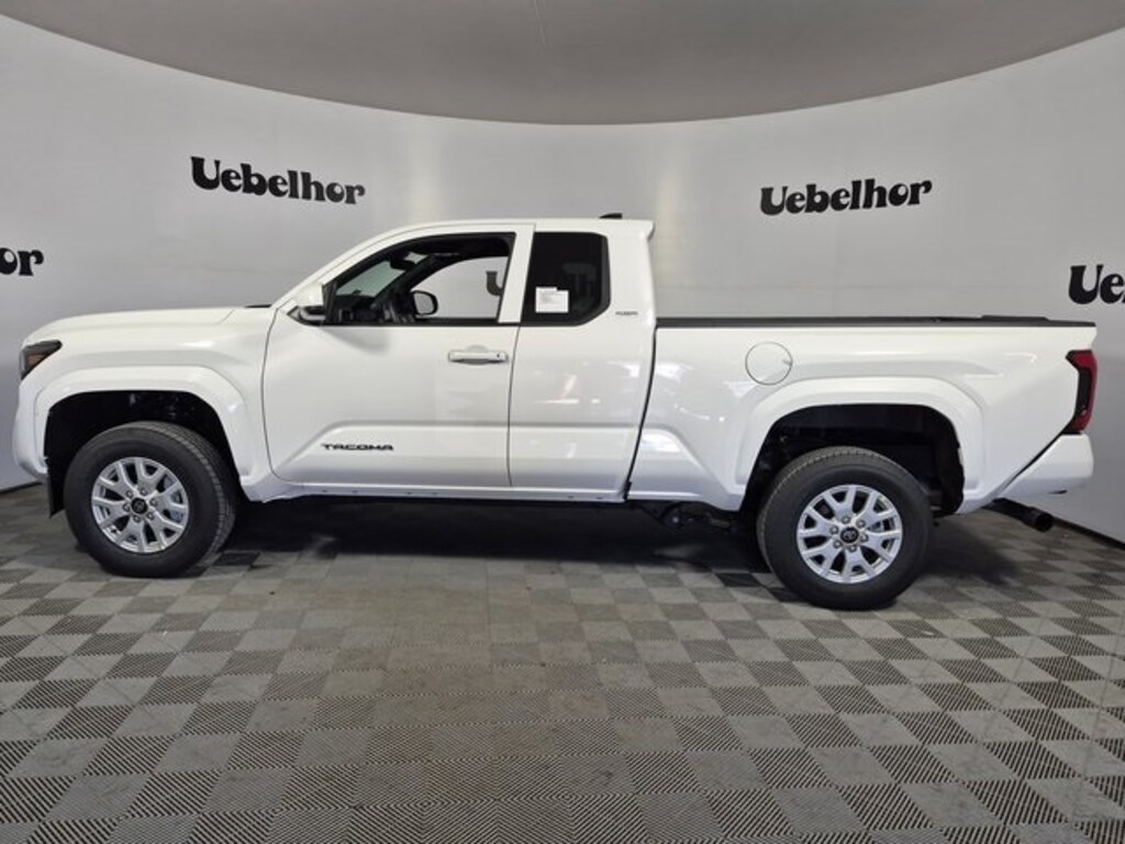 New 2026 Toyota Tacoma SR5 4X2 XTRACAB