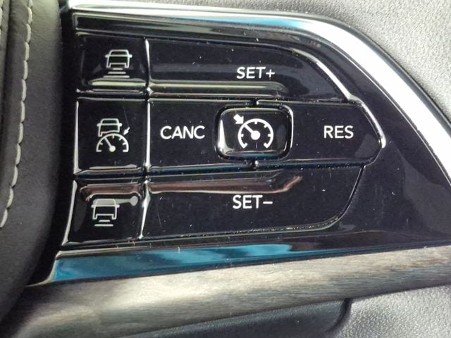 2023 Jeep Grand Cherokee Overland - Photo 13