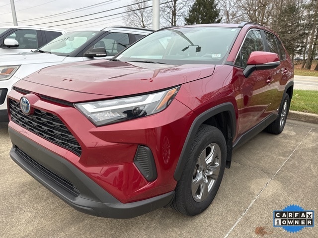 2023 Toyota RAV4 XLE's photo