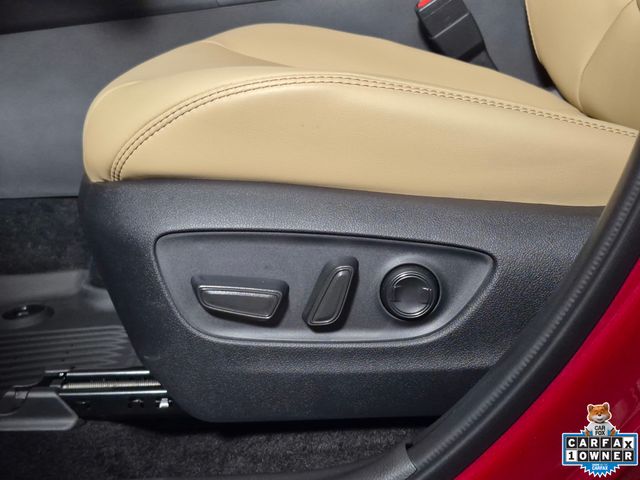 2025 Toyota RAV4 XLE Premium - Photo 17