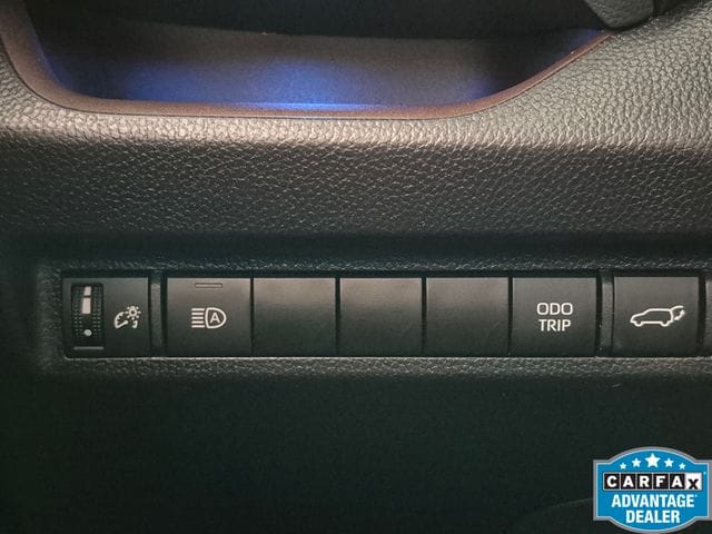 2025 Toyota RAV4 Limited - Photo 18