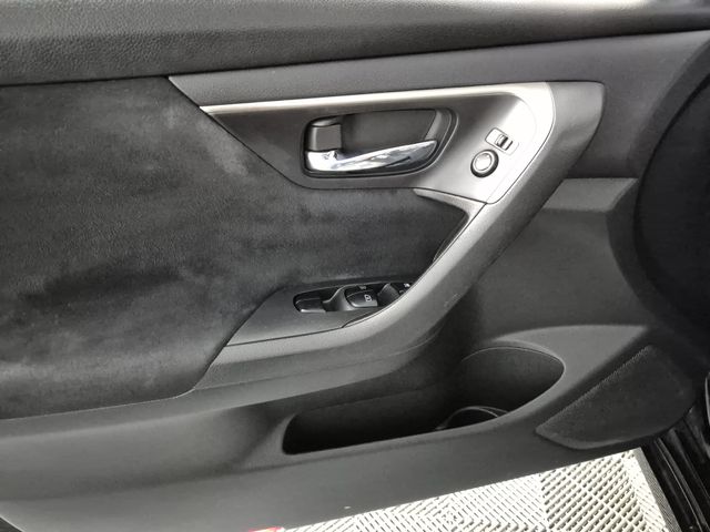 2015 Nissan Altima SV - Photo 15