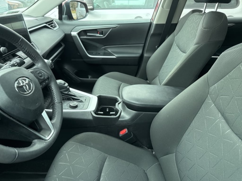 Used 2023 Toyota RAV4 Hybrid XLE SUV