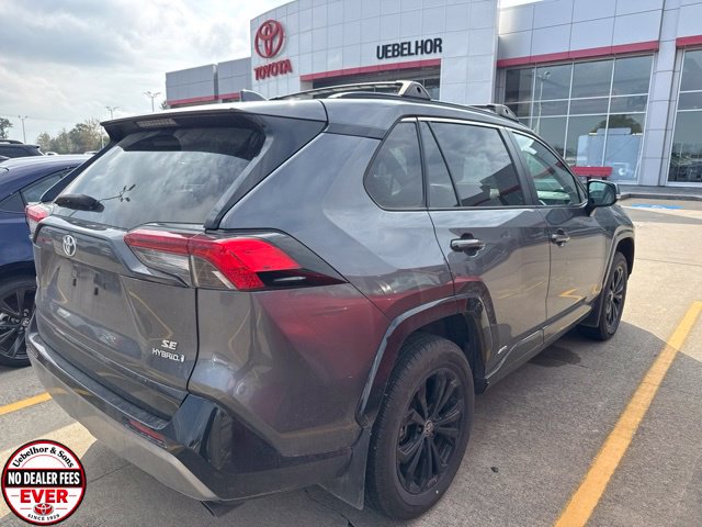 2022 Toyota RAV4 SE - Photo 7