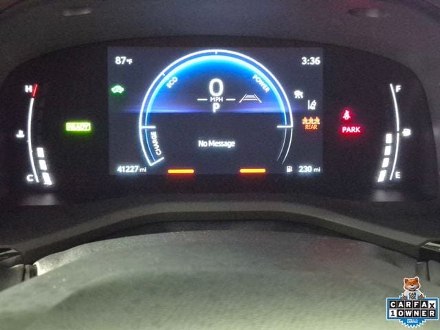 2025 Toyota Camry LE - Photo 14