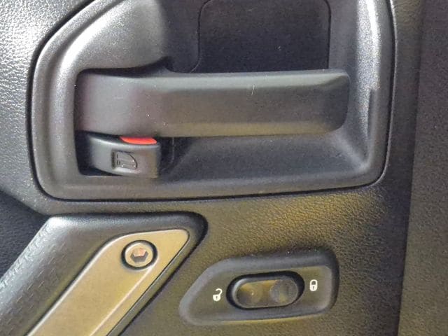 2015 Jeep Wrangler Unlimited Sport - Photo 16