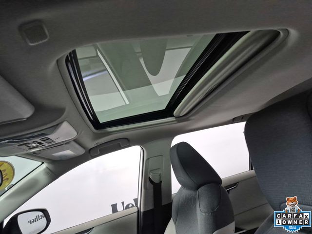 2024 Toyota RAV4 XLE - Photo 24