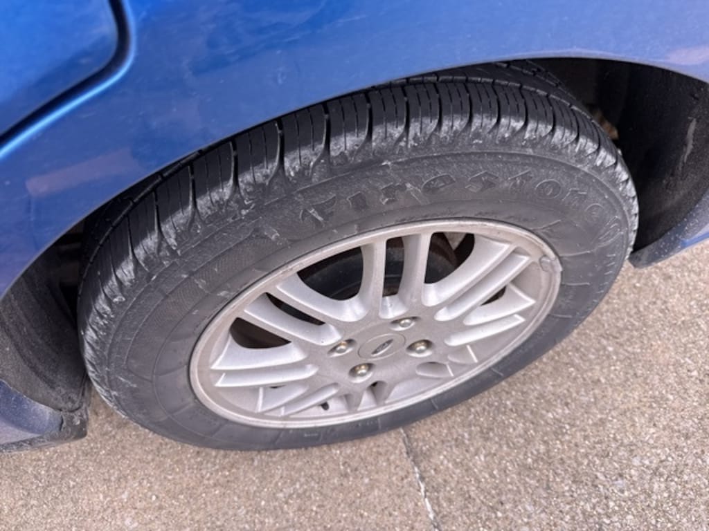 Used 2010 Ford Focus SE Sedan