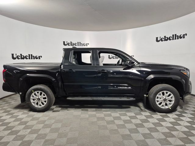 2026 Toyota Tacoma SR5 - Photo 8