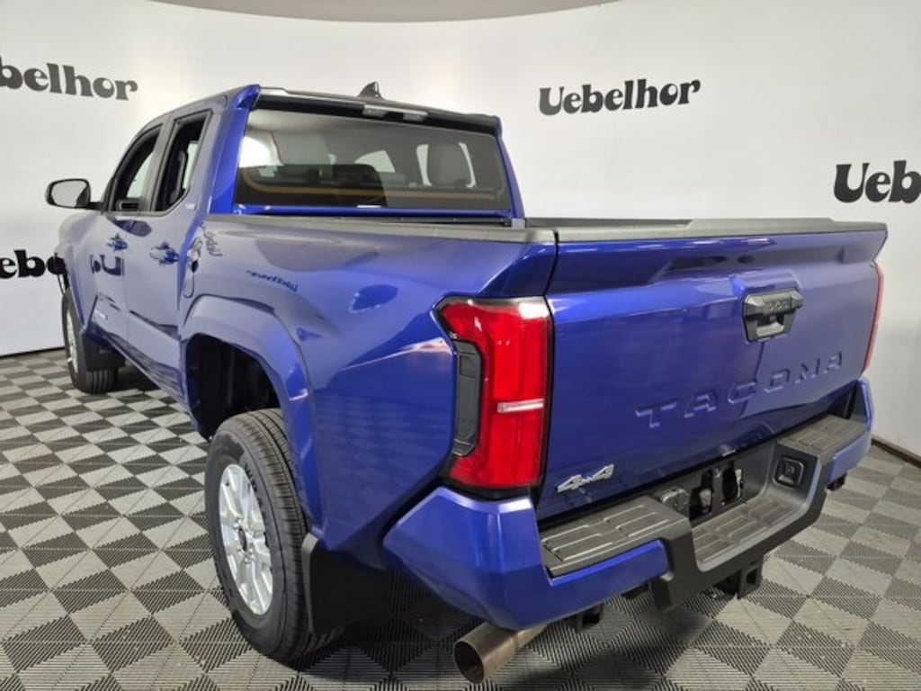 New 2025 Toyota Tacoma SR5 4X4 DOUBLE CAB