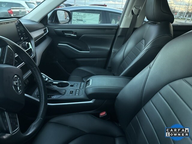 2020 Toyota Highlander XLE photo 4