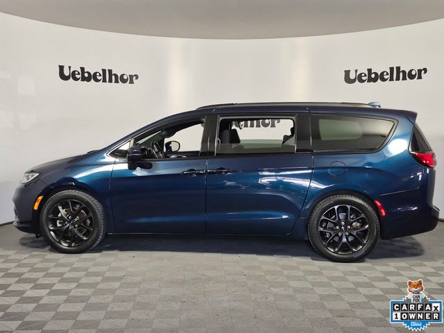 2021 Chrysler Pacifica Touring - Photo 4