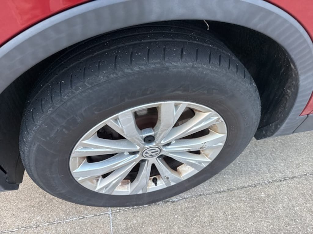 Used 2018 Volkswagen Tiguan 2.0T SE SUV