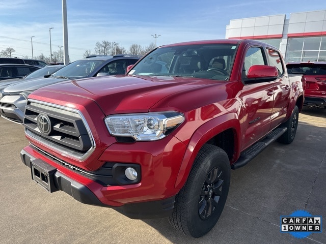 2023 Toyota Tacoma SR5's photo