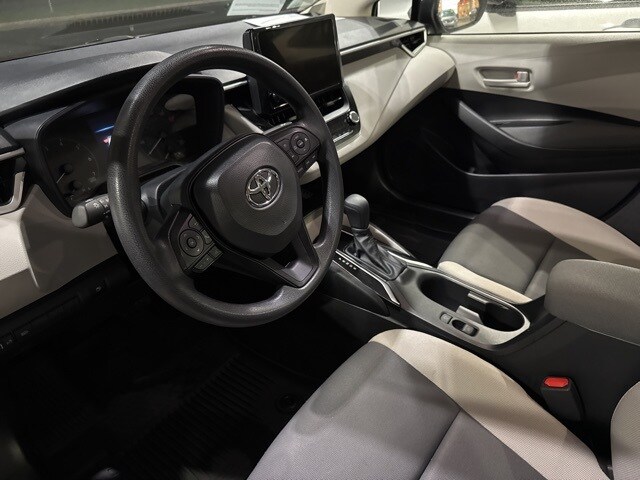 2025 Toyota Corolla Hybrid LE photo 3