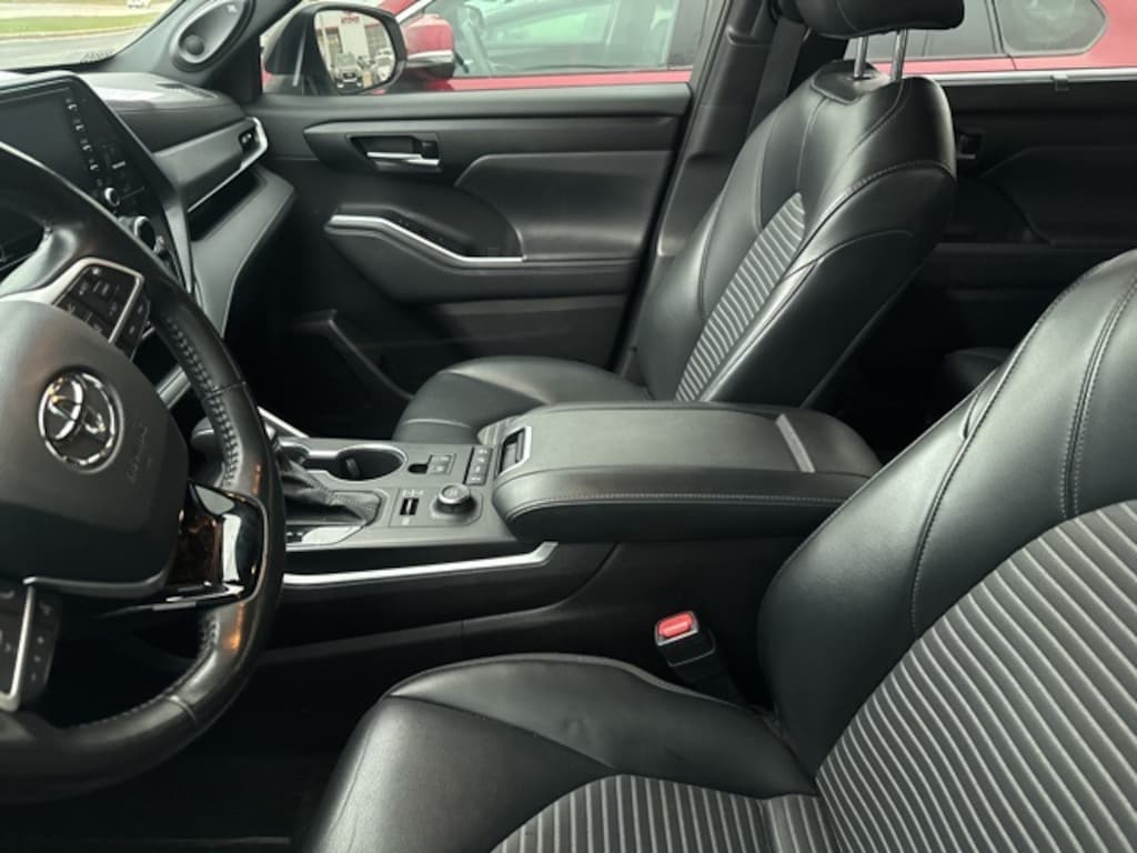Certified 2022 Toyota Highlander XSE SUV
