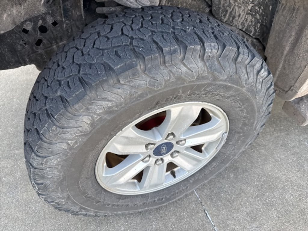 Used 2019 Ford F-150 XLT Truck SuperCrew Cab