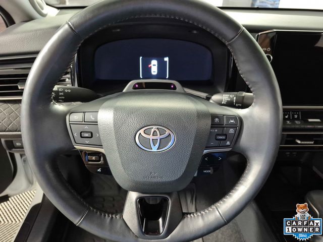2025 Toyota Camry XLE - Photo 11