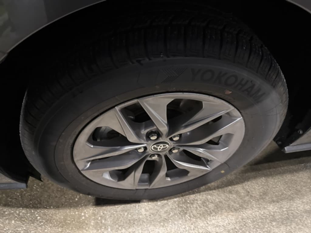 Certified 2024 Toyota Sienna LE Van Passenger Van