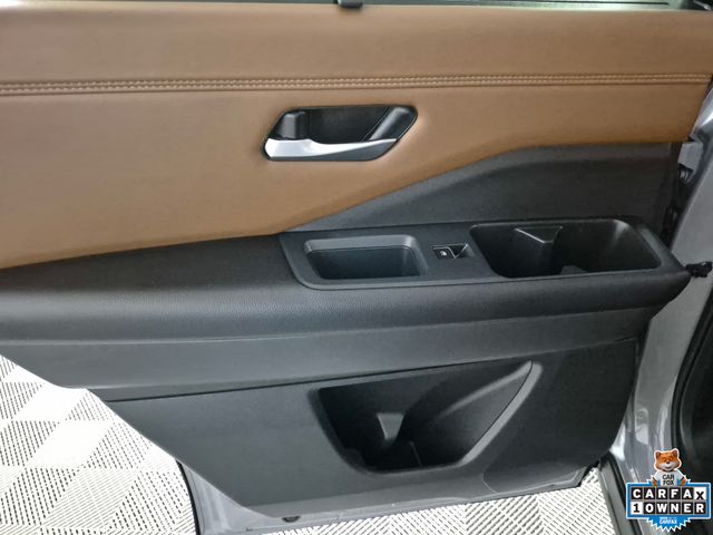 2025 Nissan Pathfinder Platinum - Photo 28