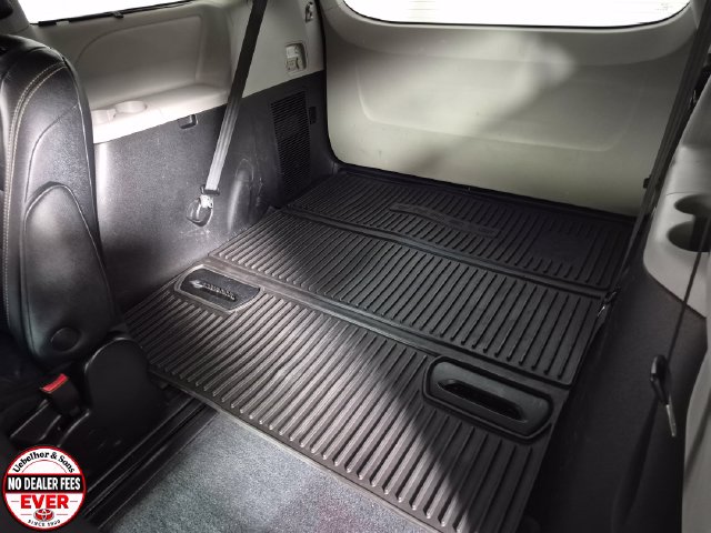 2017 Toyota Sienna SE Premium - Photo 29