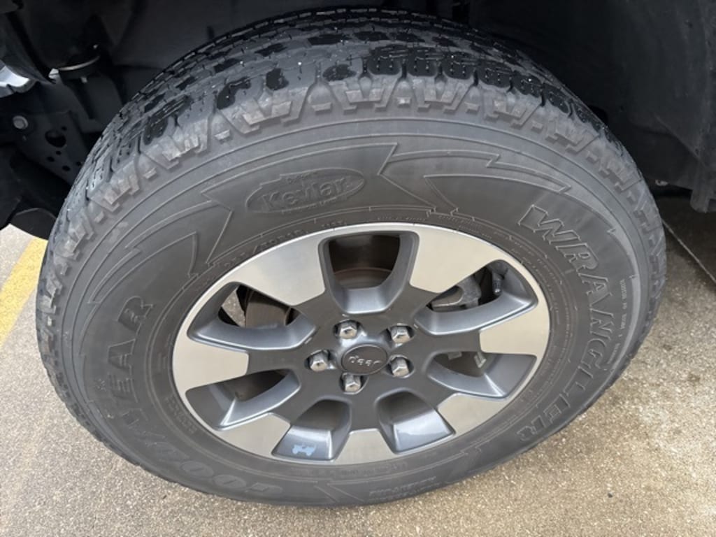 Used 2021 Jeep Wrangler Unlimited Sahara SUV