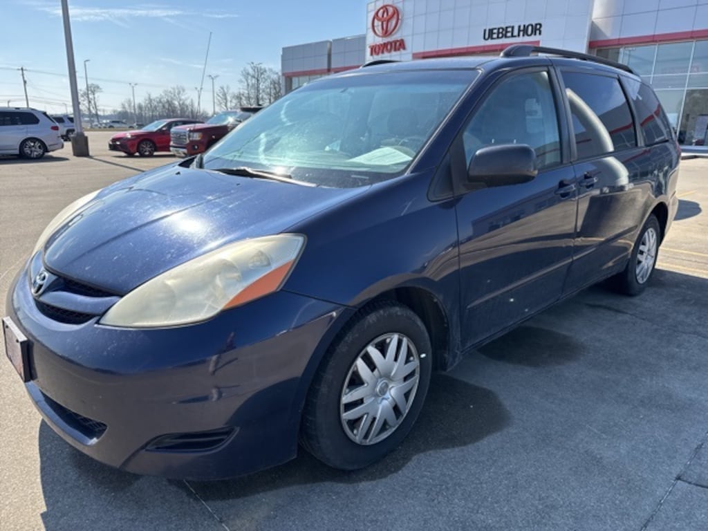 Used 2007 Toyota Sienna CE Van