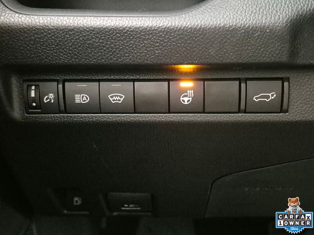 2024 Toyota RAV4 XLE - Photo 18