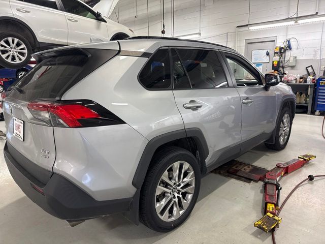 2020 Toyota RAV4 XLE Premium - Photo 8