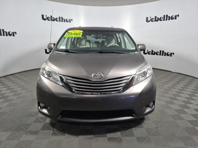 Used 2013 Toyota Sienna XLE with VIN 5TDYK3DC6DS368415 for sale in Jasper, IN