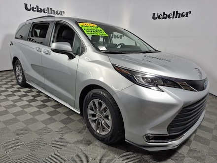 2024 Toyota Sienna XLE Van Passenger Van