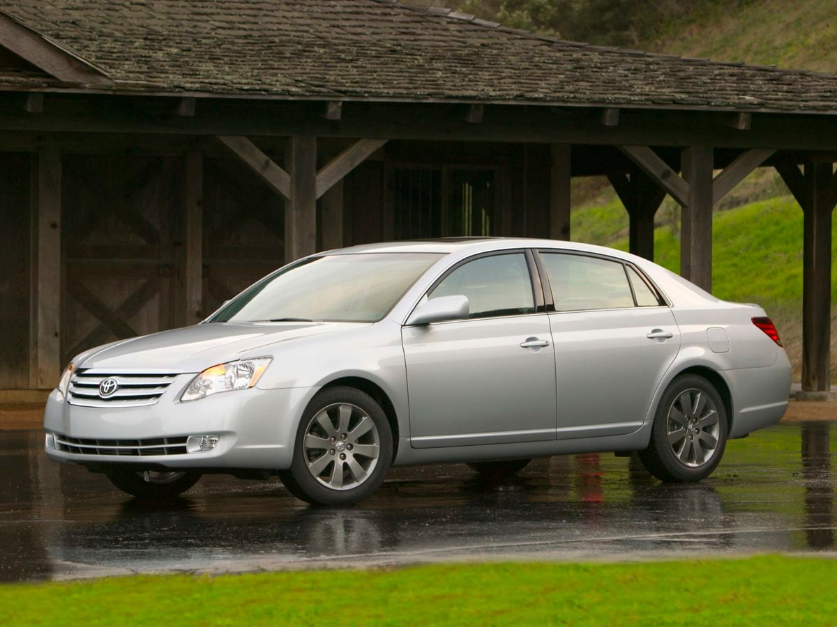 2006 Toyota Avalon XLS's photo