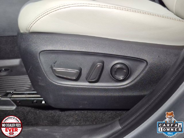 2025 Toyota RAV4 XLE Premium - Photo 17