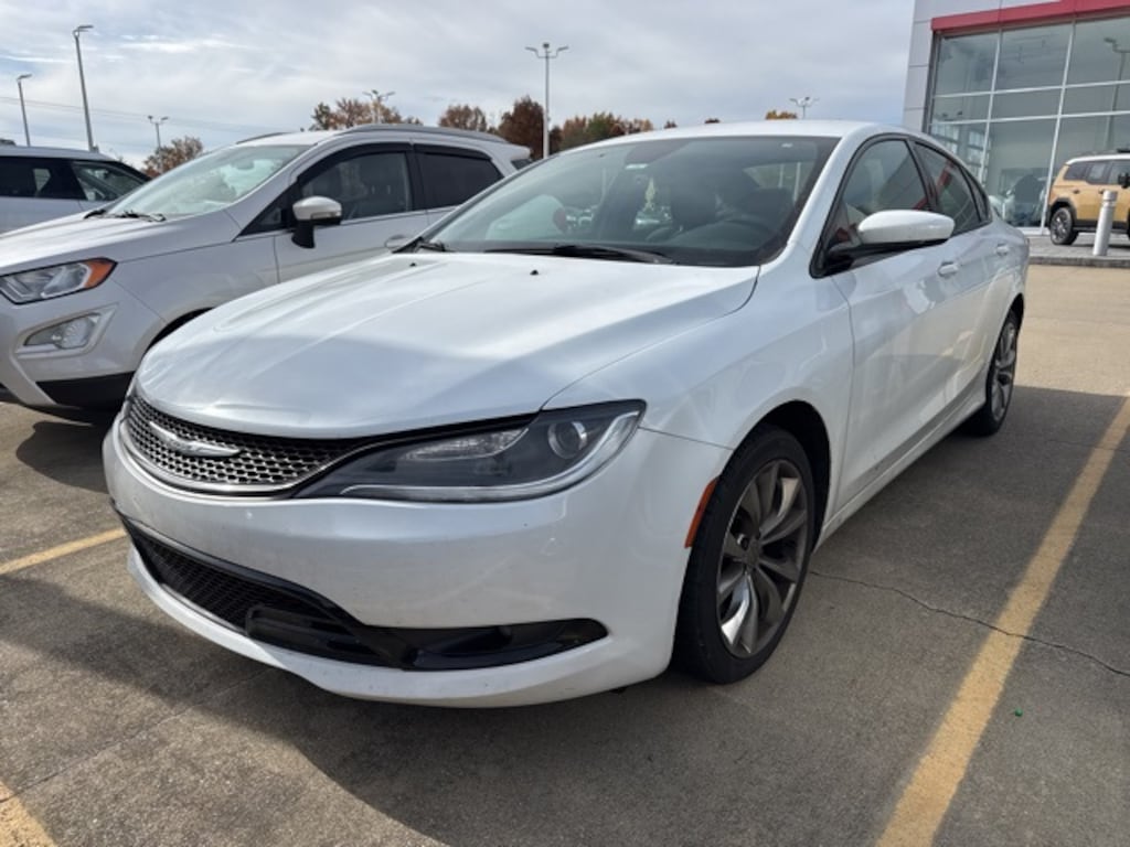 Used 2015 Chrysler 200 S Sedan