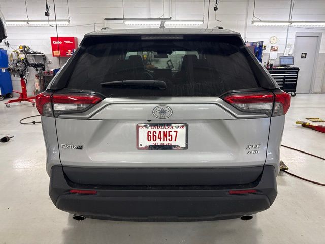 2020 Toyota RAV4 XLE Premium - Photo 7