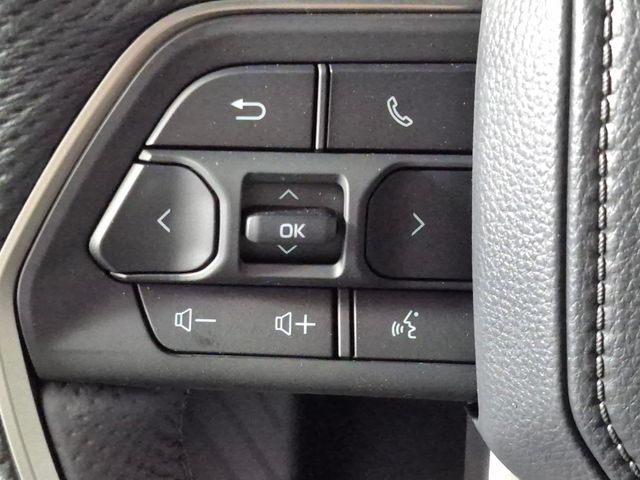 2026 Toyota Tacoma SR5 - Photo 12
