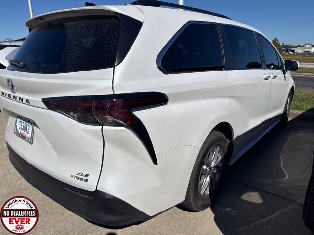 2024 Toyota Sienna XLE - Photo 10