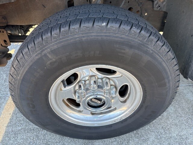 2001 Ford F-250 Lariat photo 2