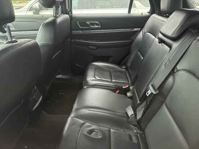 2017 Ford Explorer Sport photo 4