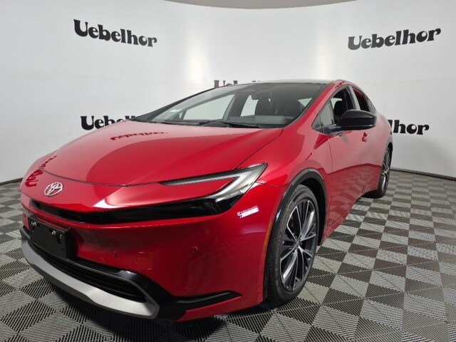 2025 Toyota Prius XLE photo 3