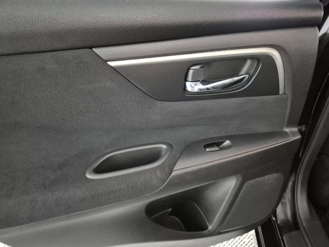 2015 Nissan Altima SV - Photo 25