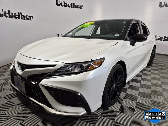 2023 Toyota Camry XSE photo 3